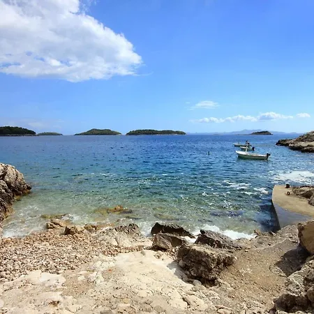 Apartment Apartments By The Sea Prizba, Korcula - 9229 *