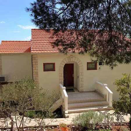 Apartment Apartments By The Sea Prizba, Korcula - 9229 *