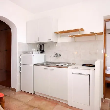 Apartments By The Sea Prizba, Korcula - 9229 Apartment *