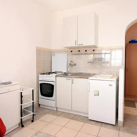 Apartment Apartments By The Sea Prizba, Korcula - 9229 *